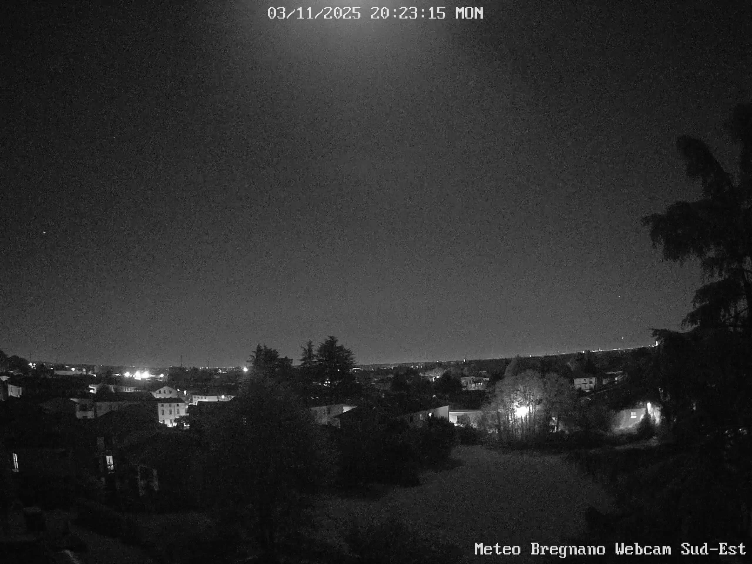 immagine della webcam nei dintorni di Alzate Brianza: webcam Bregnano